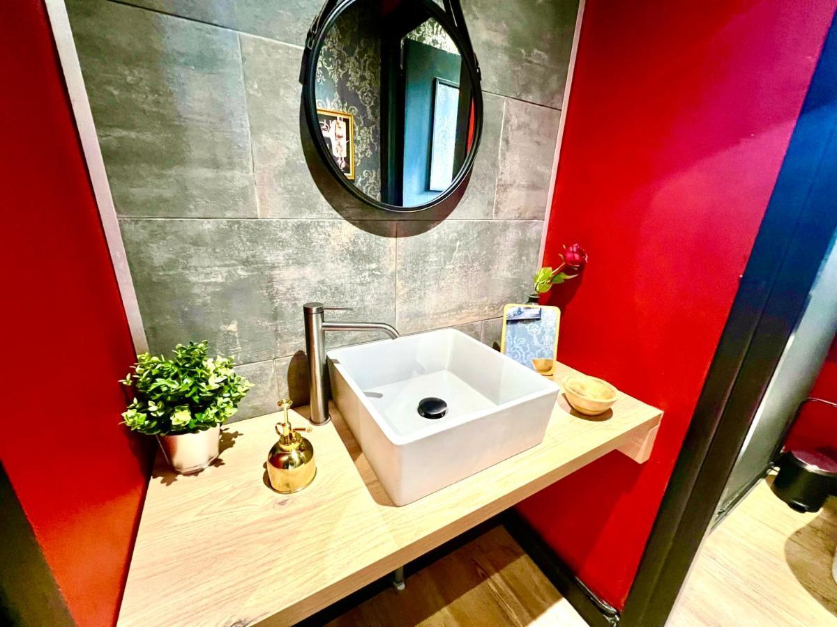 L'Escape Apartment กาเลส์ ภายนอก รูปภาพ