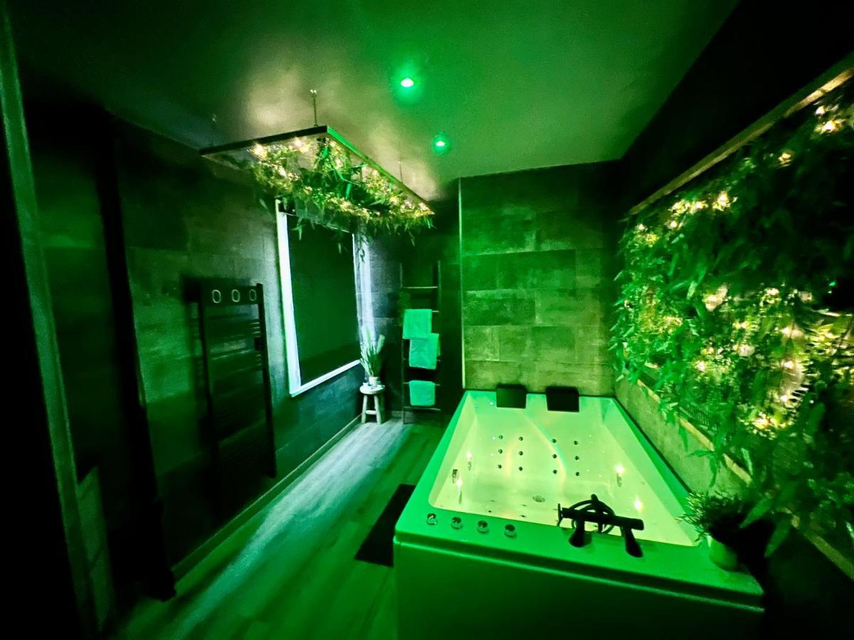 L'Escape Apartment กาเลส์ ภายนอก รูปภาพ